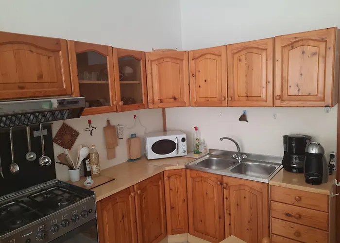 Domu Asquer 9 度假居 *